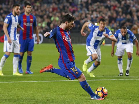 Penalti Messi di Menit 90 Menangkan Barca