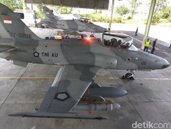 Pesawat Tempur TNI AU Insiden di Pekanbaru, Ban Pecah Lalu Tergelincir