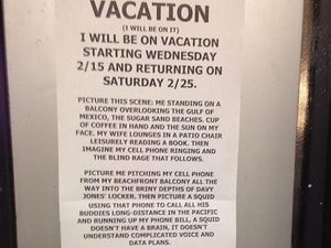 Cara Paling Kocak Seorang Bos Pergi Liburan