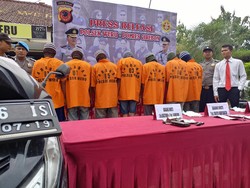 Polisi Bekuk Empat Pelaku Curanmor Spesialis Sekolah di Cirebon