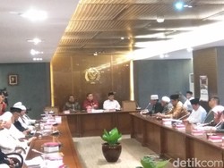 Jelang Aksi 212, FUI Sampaikan 2 Aspirasi ke Pimpinan DPR