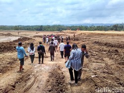Serobot Jalan Desa, Pabrik Gula di Blitar Didemo Warga