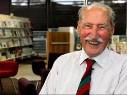 Veteran Perang Merayakan Usia 100 Tahun dengan 100 Perempuan