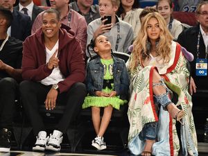 Gaya Kasual Beyonce saat Habiskan Akhir Pekan Bersama Keluarga Gaya Kasual Beyonce saat Habiskan Akhir Pekan Bersama Keluarga