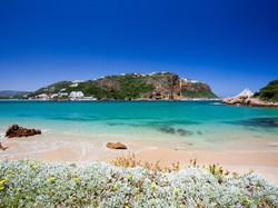 5 Pantai Cantik Indonesia untuk Foto OOTD