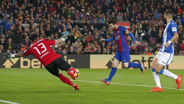 Penalti Messi di Menit 90 Menangkan Barca