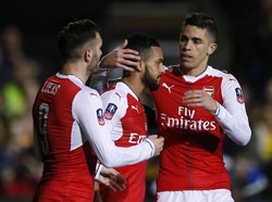 Walcott Sudah 100 Gol untuk Arsenal