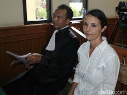 Dituntut 8 Tahun Bui, Terdakwa Pembunuhan Polantas di Kuta Menangis