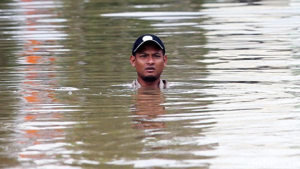 Kompleks Dosen IKIP Terendam Hingga 1,5 Meter