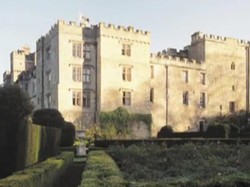 Punya Nyali, Berani Tidur Sendiri di Hotel-hotel Ini?