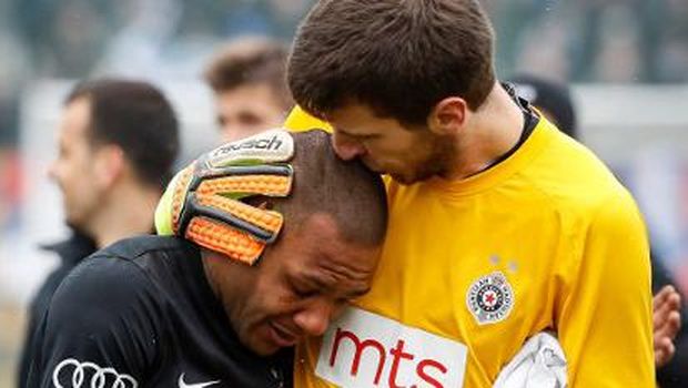 Hinaan Rasial Bikin Pesepakbola Ini Berlinang Air Mata Usai Laga