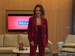 Konser Perdana, BCL Gandeng Tex Saverio untuk Rancang Busana Konser