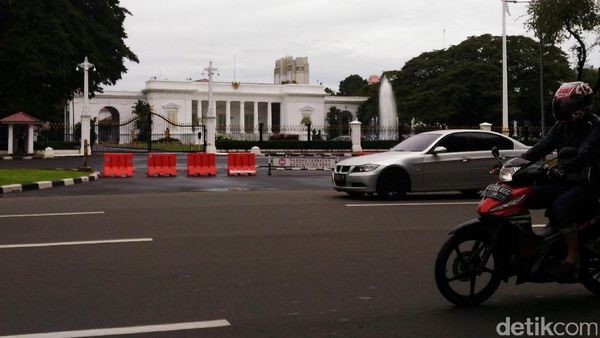 Genangan di Sekitar Istana Sudah Surut