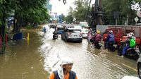 Banjir di Jatinegara Kaum, Lalin Terputus