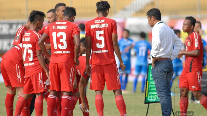 Semen Padang: Menanti Tuah Pergantian Hafalan Nilmaizar