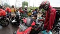 Nekat Terobos Banjir, Sejumlah Motor Mogok