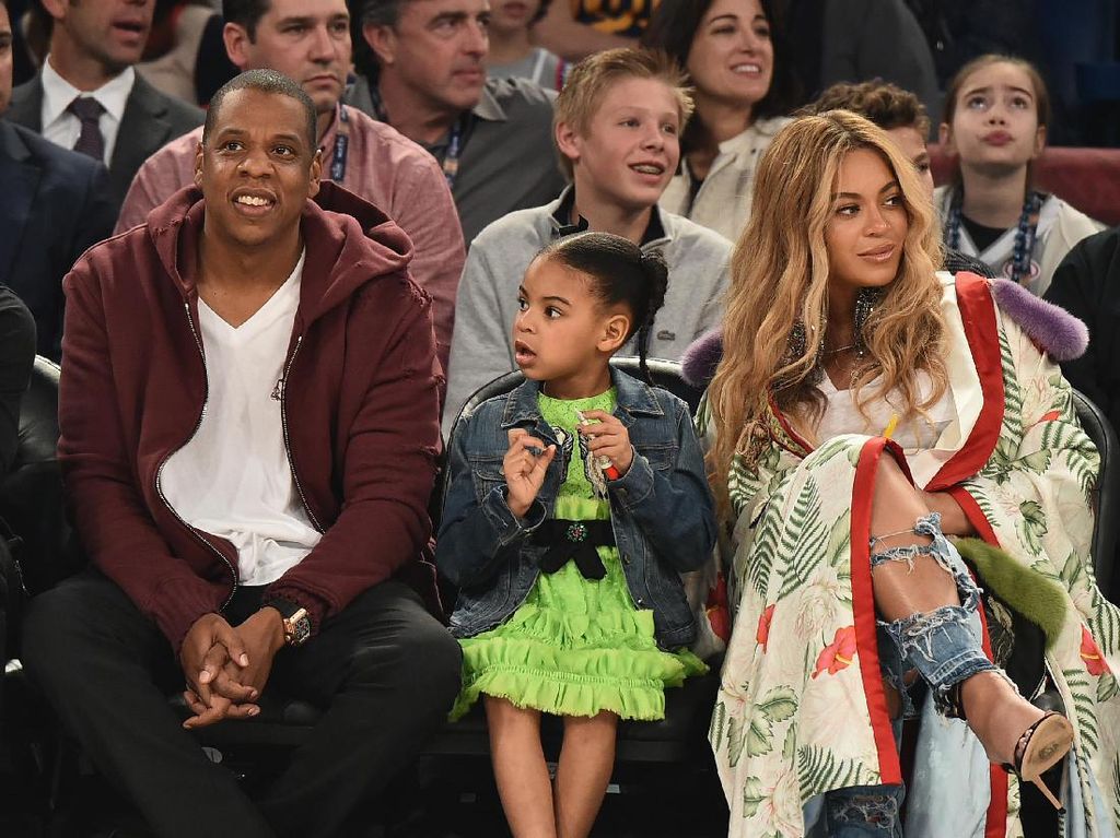 Jay-Z Sebut Nama Perempuan yang Ia Selingkuhi di Single Terbaru Jay-Z Sebut Nama Perempuan yang Ia Selingkuhi di Single Terbaru