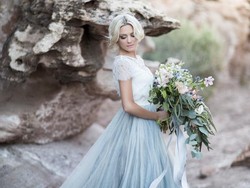 5 Ide Gaun Pernikahan Two-Piece Untuk Pengantin yang Ingin Tampil Beda