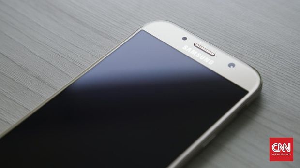 Evolusi Galaxy A7 (2017) Menjadi Ponsel Bertenaga Besar