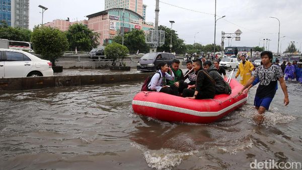 Terobos Banjir Grogol