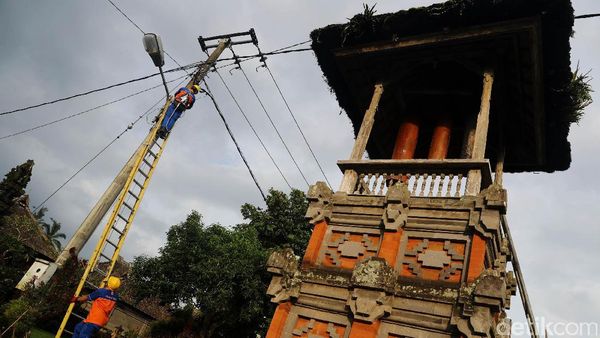 PLN Bali Targetkan Lisdes Cakup 2.322 Pelanggan di 2017