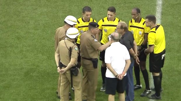 Sengketa <I>Live Streaming</I> Bikin Laga <I>Derby</I> di Brasil Batal <I>Kick-off</I>