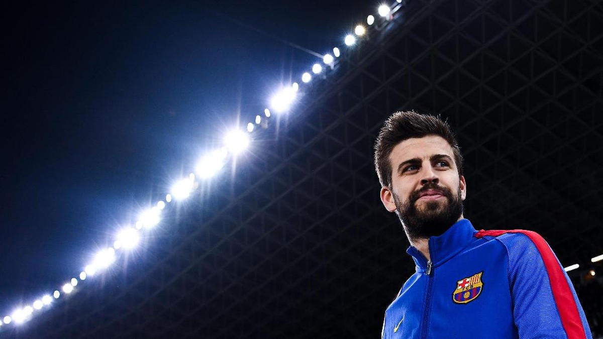 Pique saat akan bermain menghadapi Real Sociedad di perempatfinal Copa del Rey. Barcelona jadi juara di akhir musim. (Foto: Getty Images/David Ramos)