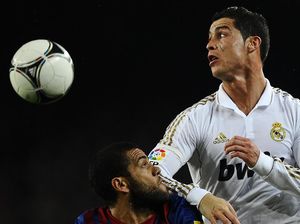Dani Alves Ungkap Respeknya untuk Ronaldo