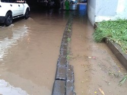 Penampakan Terkini Terowongan Cawang, Air Masih Menggenangi Jalan