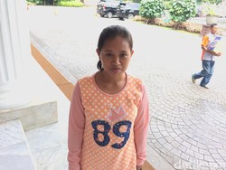 Datangi Balai Kota, Siti Ingin Curhat Masalah Keuangan dengan Ahok