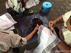 Risers Belajar Membatik Trusmi