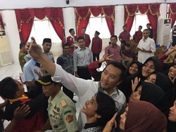 Menpora: Mari Berbondong-bondong Jadi Volunteer Asian Games