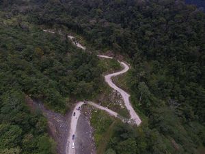 Harga Semen di Papua Sudah Turun, Tapi Belum Setara Jawa Harga Semen di Papua Sudah Turun, Tapi Belum Setara Jawa