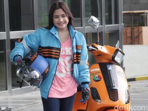 Prilly Latuconsina Mendadak Jadi Biker