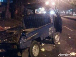 Pikap Diseruduk Bus di Gempol, Tiga Tewas dan Lima Orang Luka