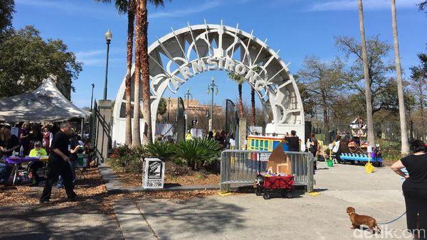Penggemar Jazz Harus Datang ke Taman Louis Armstrong