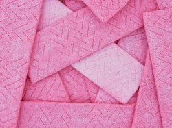 Mengapa Pemain Bola di Piala Dunia 2022 Kerap Kunyah Permen Karet?