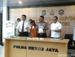 Tangkap Pengedar di Stasiun Senen, Polisi Sita 2,3 Kg Sabu