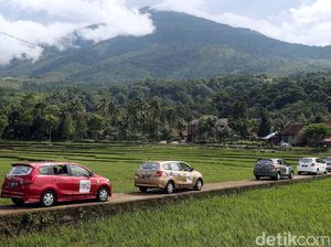 Mayat Misterius Ditemukan di Puncak Gunung Ciremai, Pendakian Dihentikan! Mayat Misterius Ditemukan di Puncak Gunung Ciremai, Pendakian Dihentikan!