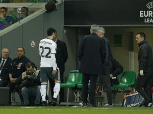 Mkhitaryan Dipastikan Absen di Final Piala Liga Inggris