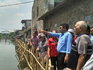 Blusukan ke Sungai Semongol, Djarot Ingin Bangun Tanggul