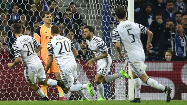 Juventus Kalahkan 10 Pemain Porto 2-0