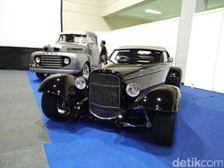 Puluhan Mobil Modifikasi Adu Tampang dan Teknologi