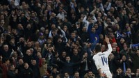 Casemiro merayakan gol yang dia buat, yang mengubah kedudukan jadi 3-1 (Reuters / Juan Medina Livepic).