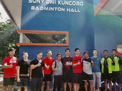 Sony Dwi Kuncoro Menaruh Kebanggaan dan Masa Depan di GOR Enam Lapangan