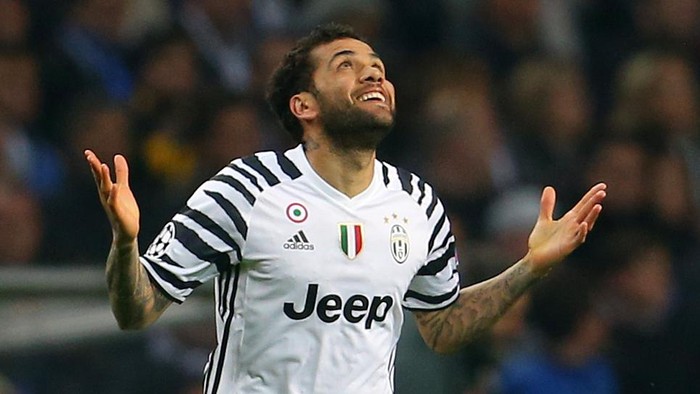 Alves: Barcelona Merindukan Aku