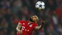 Aksi Arturo Vidal di Allianz Arena (Reuters / Michaela Rehle Livepic)