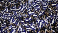 FC Porto dapat dukungan luar biasa dari suporternya di Dragao Stadium. Sayangnya itu tak cukup untuk menandingi keperkasaan Juventus. Tuan rumah kalah 0-2 (Foto: Reuters / Miguel Vidal Livepic)