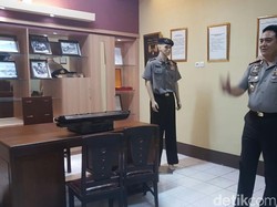 Polrestabes Surabaya Open House, Polisi: Rugi Bila Tidak Datang