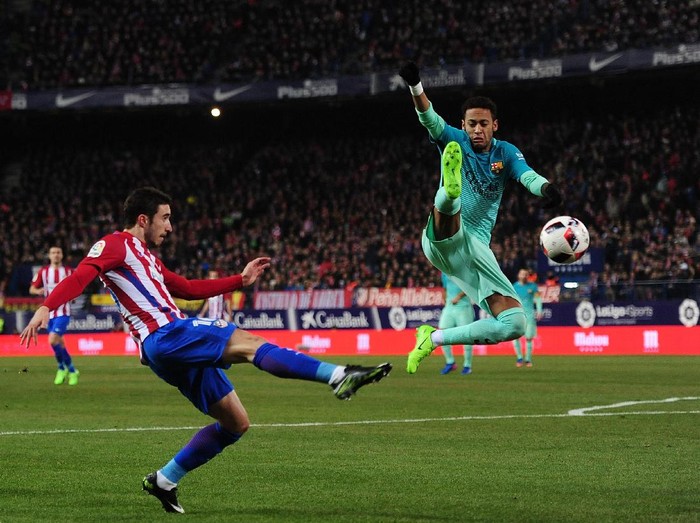 Momen Spesial Simeone, Barca di Ambang Rekor